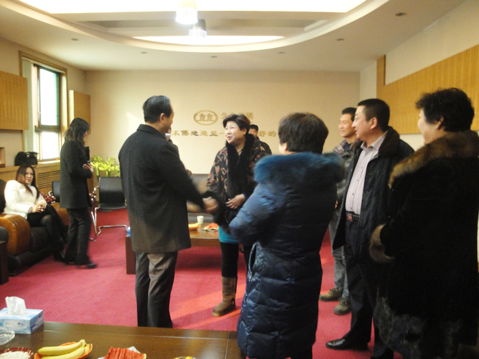 劉建設(shè)董事長熱情接待